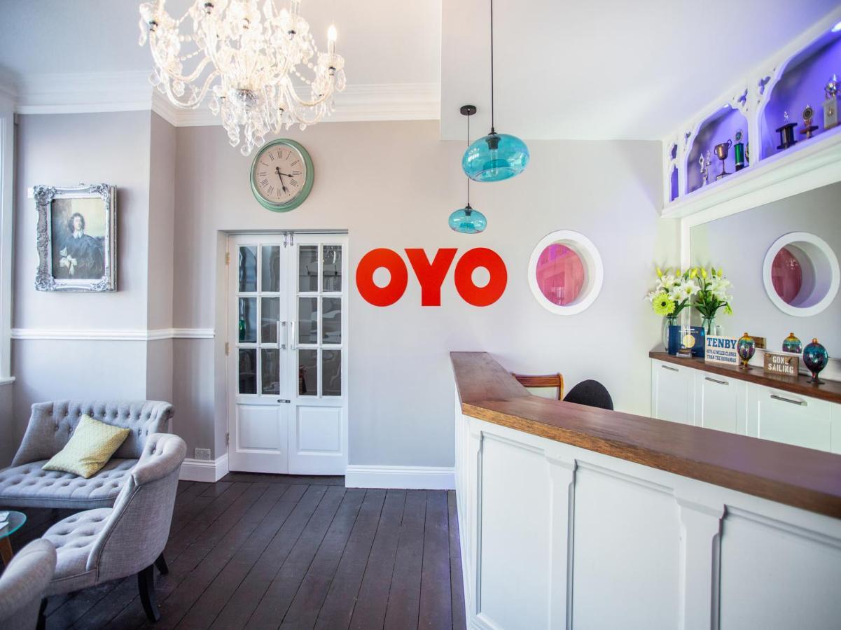 Hotel Oyo Timothy'S à Tenby Extérieur photo